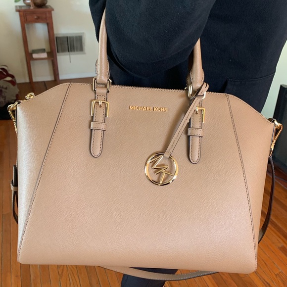 michael kors truffle purse